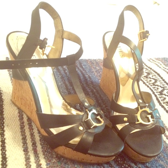 GUESS WEDGES