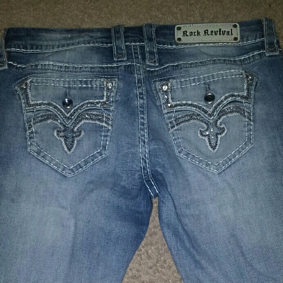 Rock revival capris sz 30