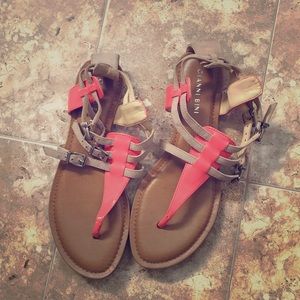 NWOT Gianni Bini Sandals