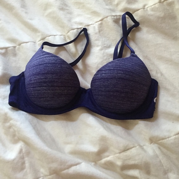 SALE vs pink bra