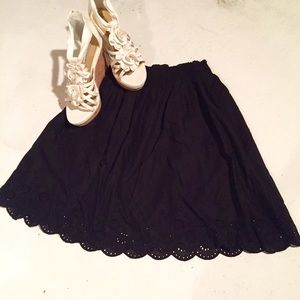 Scallop trim midi skirt