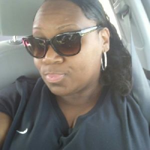 Meet your Posher, Lywanda