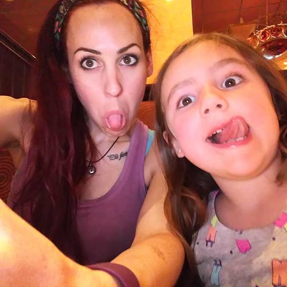 Meet your Posher, Amber - Picture 1 of 1