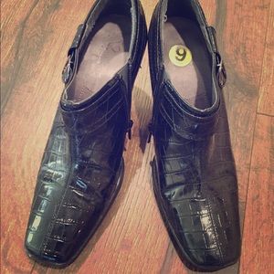 A2 Aerosoles dress shoes