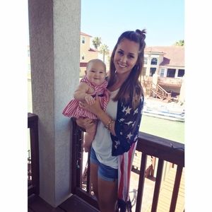 Meet your Posher, Carly