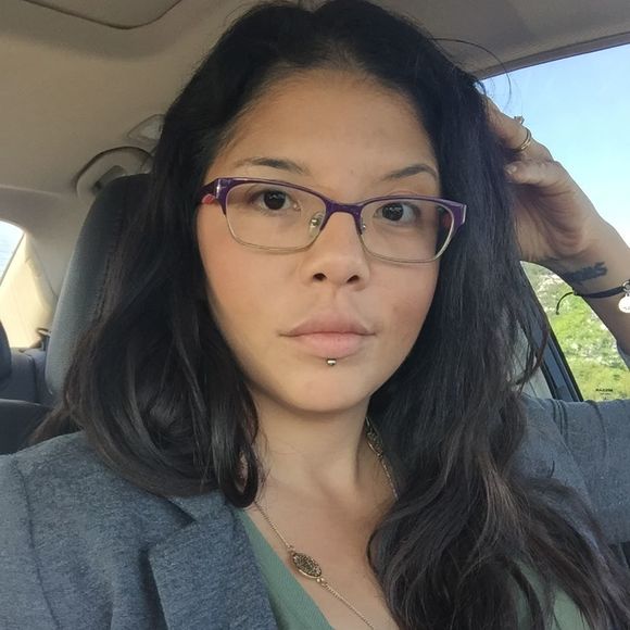 Meet your Posher, Ami