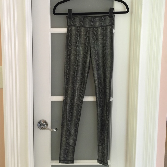 JOES off duty Snakeskin Leggings