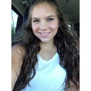 Meet your Posher, Ryann