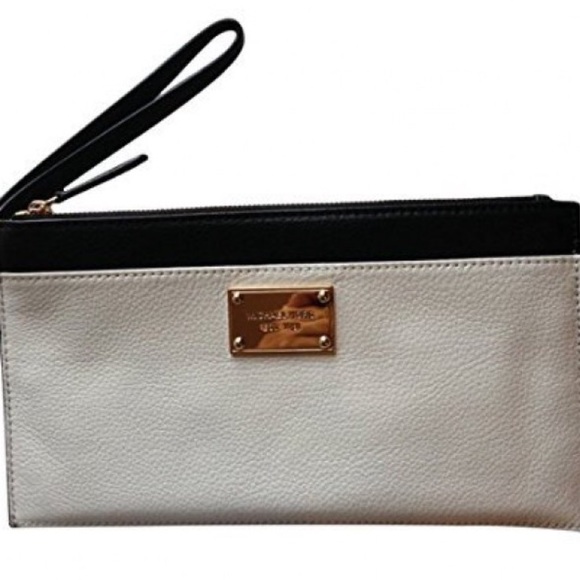 Michael Kors Large Leather Zip Clutch Wristlet