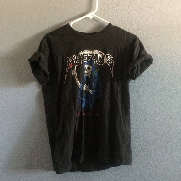 yeezus t