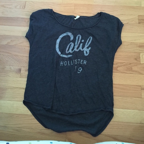Hollister t shirt
