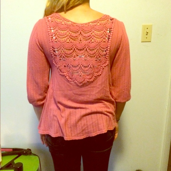 Detailed pink cardigan