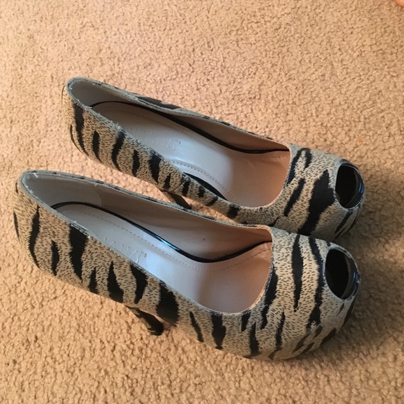 Animal Print - Picture 2 of 2