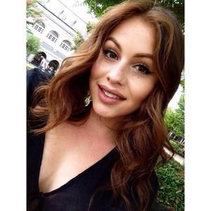 Meet your Posher, Thalia