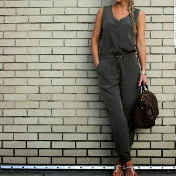 Express olive green jumpsuit sz small