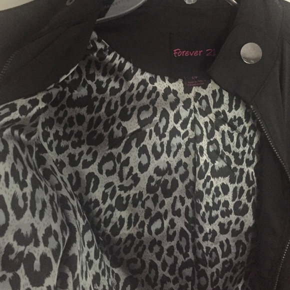Forever21 jacket - Picture 2 of 3