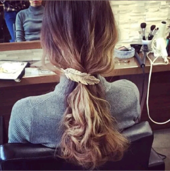 Bronze leaf hairpin