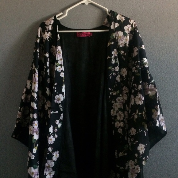 boohoo kimono