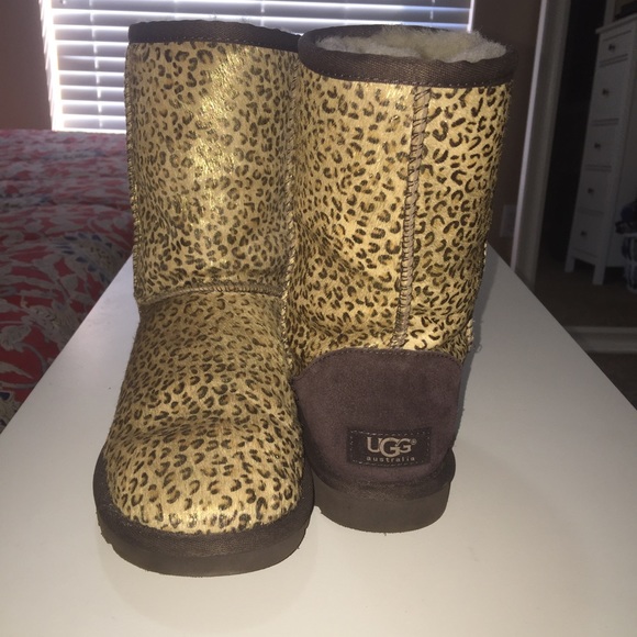 Cheetah Metallic Uggs