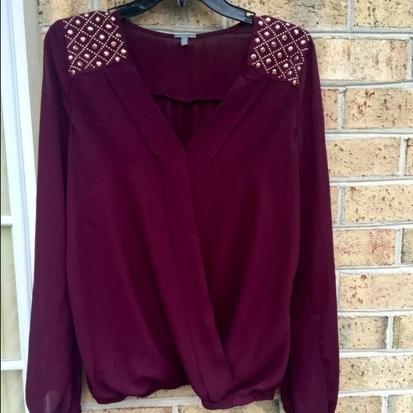Burgundy Cutout Sleeve Top
