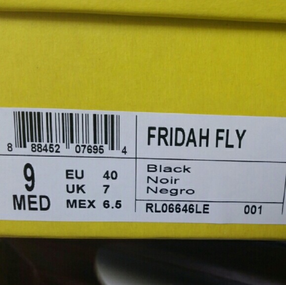 Heels - Picture 4 of 4