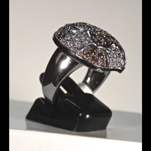Victoria Wieck designed ring ๐๐ป๐๐ปHP๐๐ป๐๐ป - Picture 2 of 3