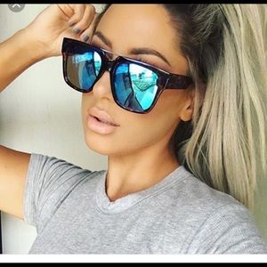 Quay X Chrisspy mila sunglasses