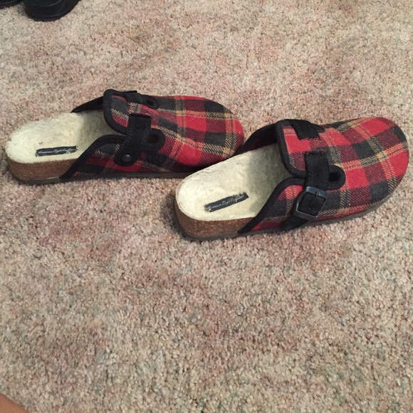 American Eagle Outfitters slides/slippers - Picture 2 of 4