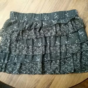 Old Navy green flower print ruffle skirt