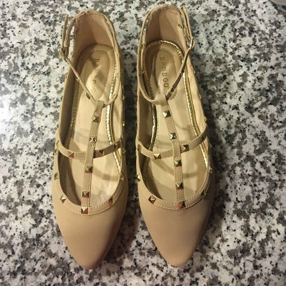 Pointed flats with gold studs