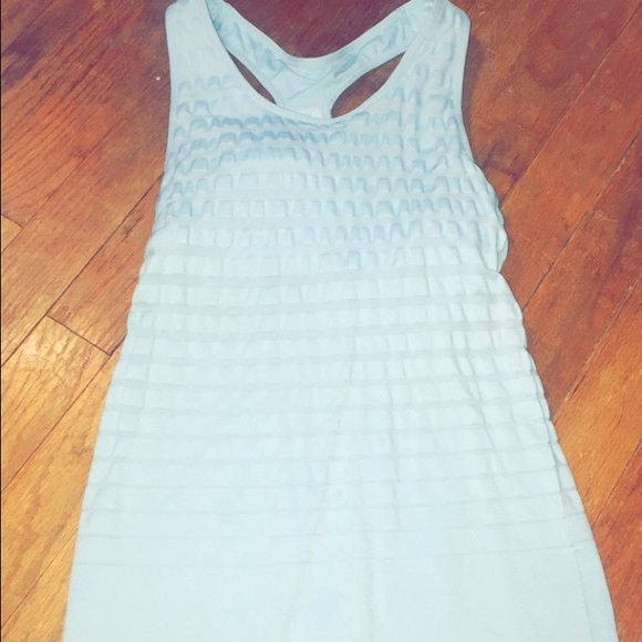 Women's seamless razor back workout tank NWOT
