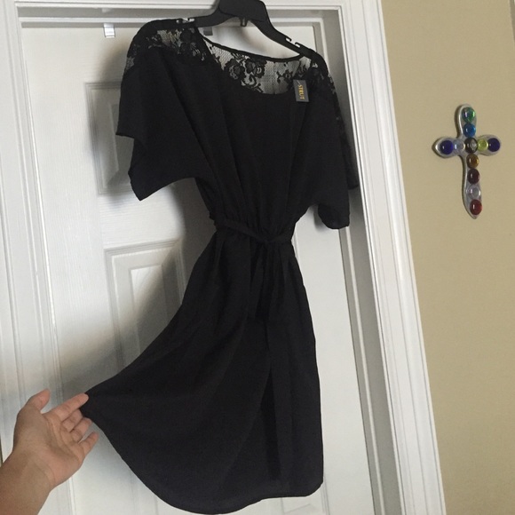 🆕 Black mini dress