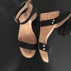 Lucky Brand 3 1/2 cork wedges