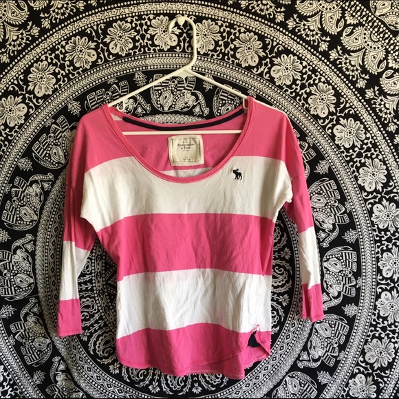 A&F XS White and Pink 3/4 Sleeve Top