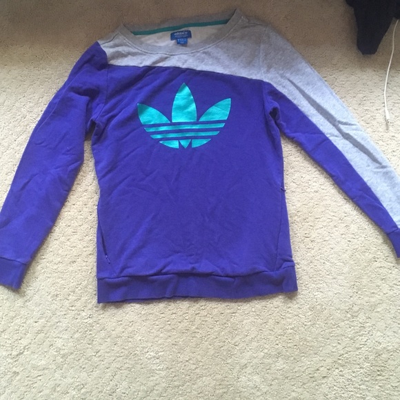 Adidas Sweatshirt