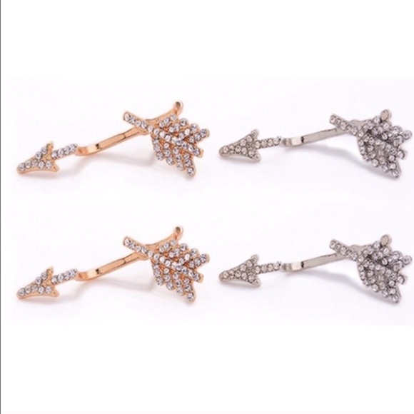 HP🎉 Crystal Arrow Earring Cuff - Picture 2 of 4