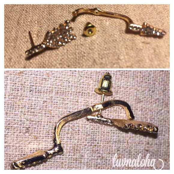 HP🎉 Crystal Arrow Earring Cuff - Picture 4 of 4