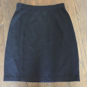 St John black knit skirt size 2