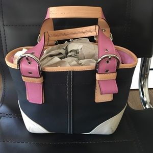 Coach hobo purse navy pink and white