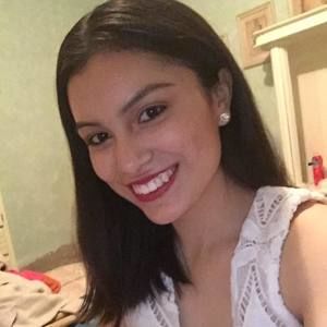 Meet your Posher, Beatriz