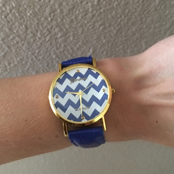 Geneva Platinum Navy Blue&Gold Chevron Watch