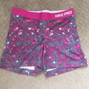Nike Pro Patterned Spandex Shorts Size Small