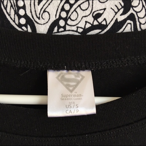 Black and Red Superman Sweatshirt - Picture 3 of 3