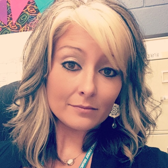 Meet your Posher, Brandy - Picture 3 of 6