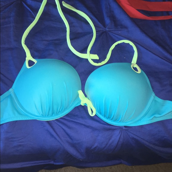 Victoria's Secret push up swim top 32DD
