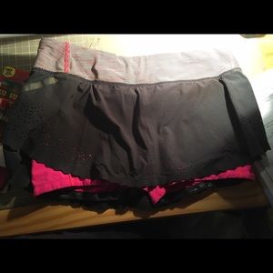 Size 6 Lululemon Skort