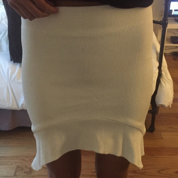 Bec and bridge ruffle skirt size 4 - Picture 1 of 2