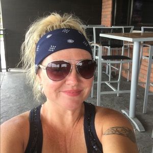 Meet your Posher, Melissa