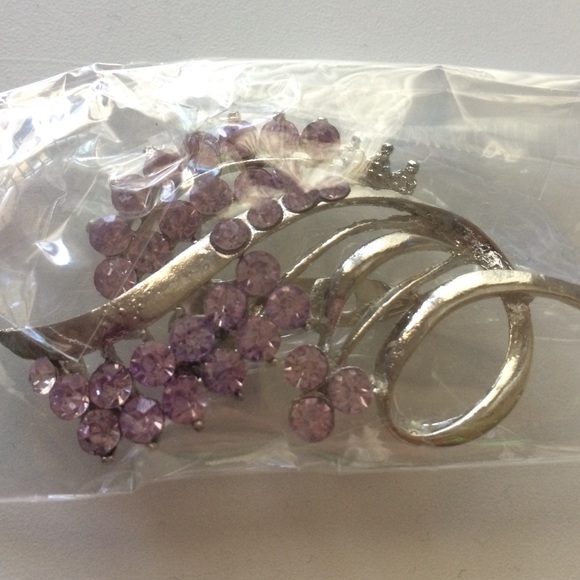 Brooch