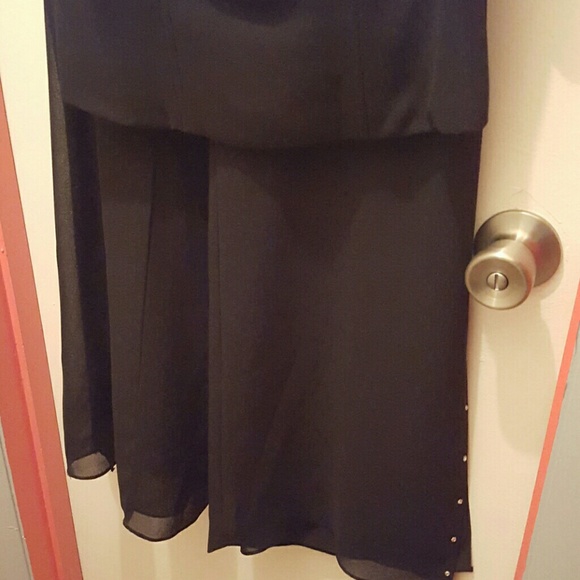 Classy 2 pc Black with Rhinestone NWT gorgeous se - Picture 2 of 3